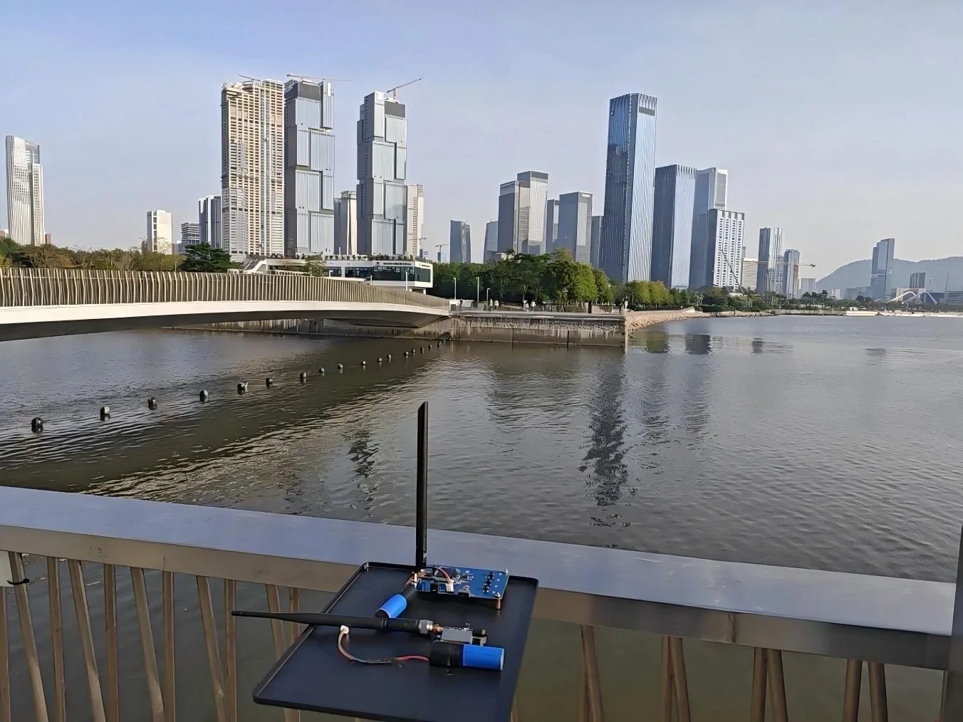 LoRa2021 在深圳前海湾附近的现场测试布置